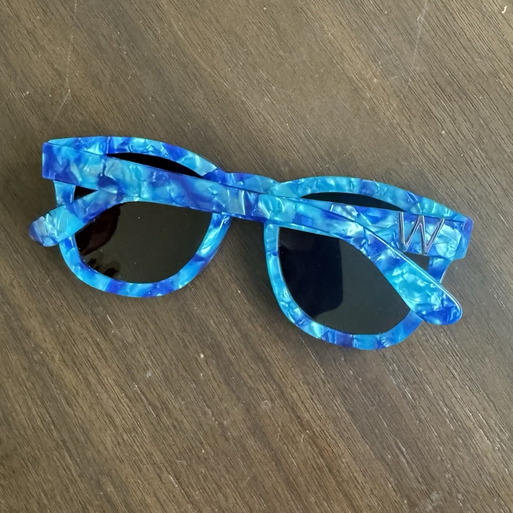 Wildfox Couture Classic Fox Blue Marble Mirrored Sunglasses w/ Case - Picture 4 of 6